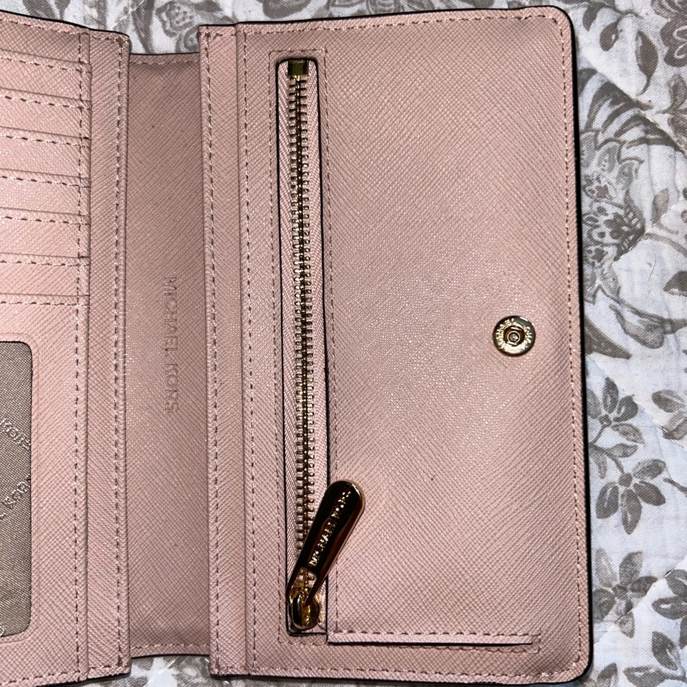 Michael Kors Dusty Pink Wallet